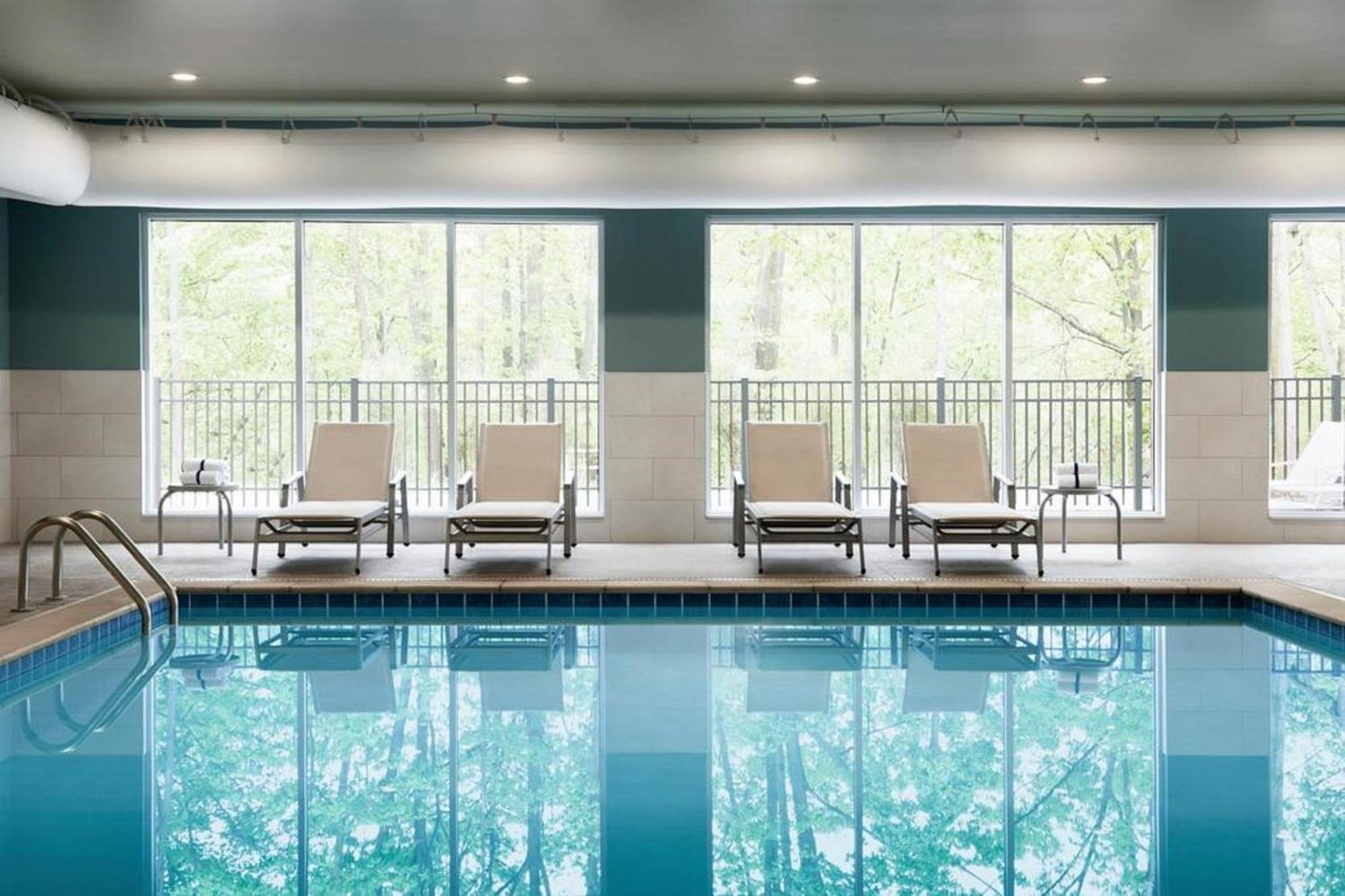 Holiday Inn Express & Suites Mansfield - Ontario By Ihg 外观 照片